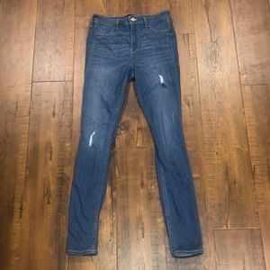 Hollister high-rise Jean